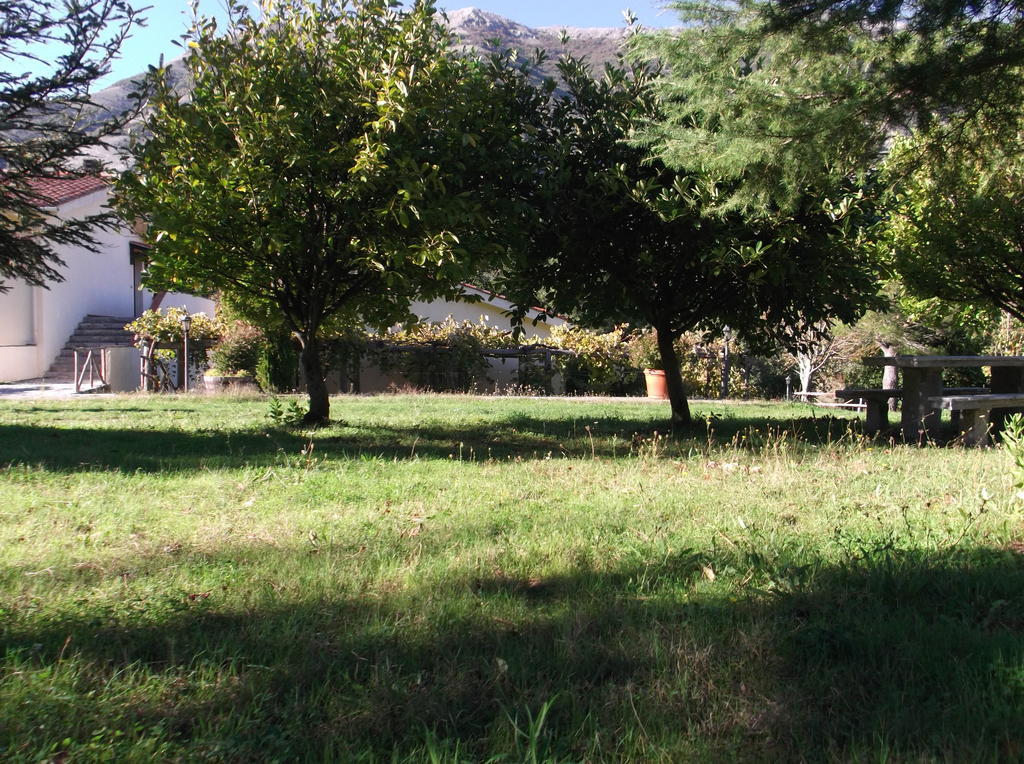 Agriturismo Collevento Трекина Екстериор снимка